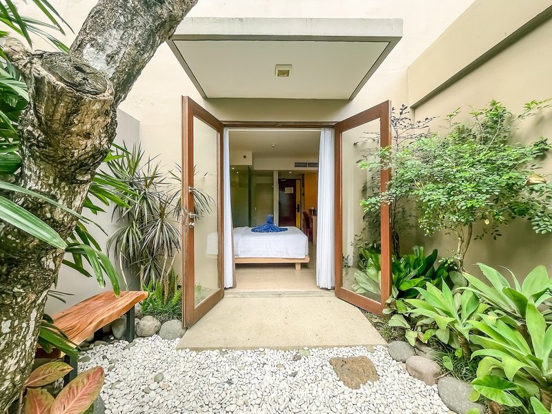 Best Western Kuta Beach 37 - Exterior