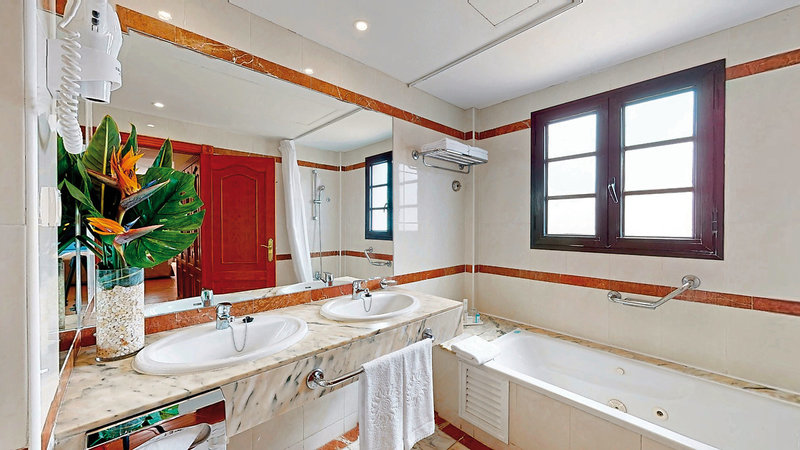 Bahia Principe Sunlight Costa Adeje  16