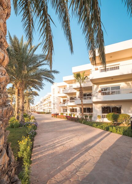 Long Beach Resort  16