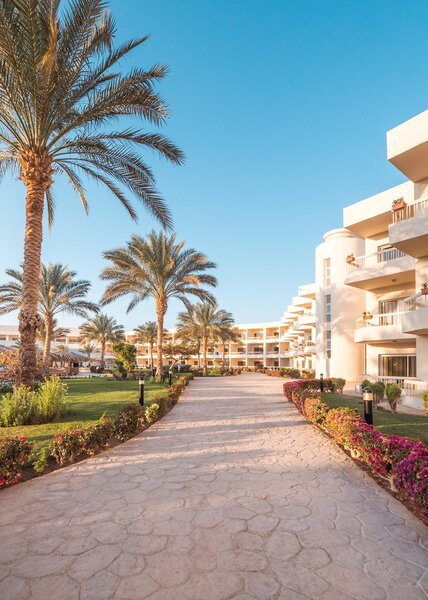 Long Beach Resort  33