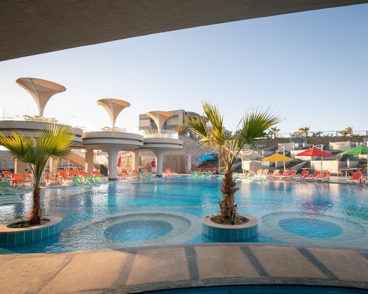 Long Beach Resort  48