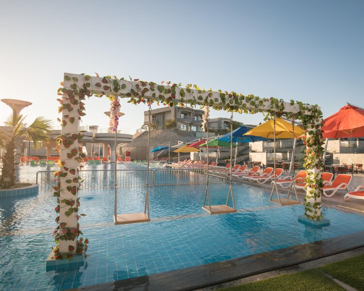 Long Beach Resort  49