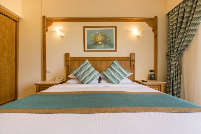 Long Beach Resort  81