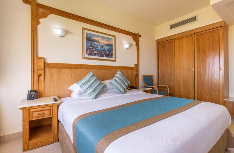 Long Beach Resort  85