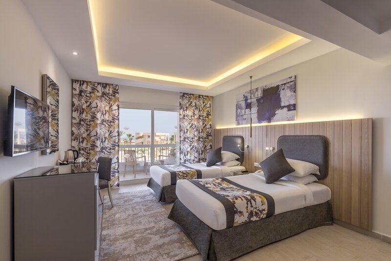 Long Beach Resort  89