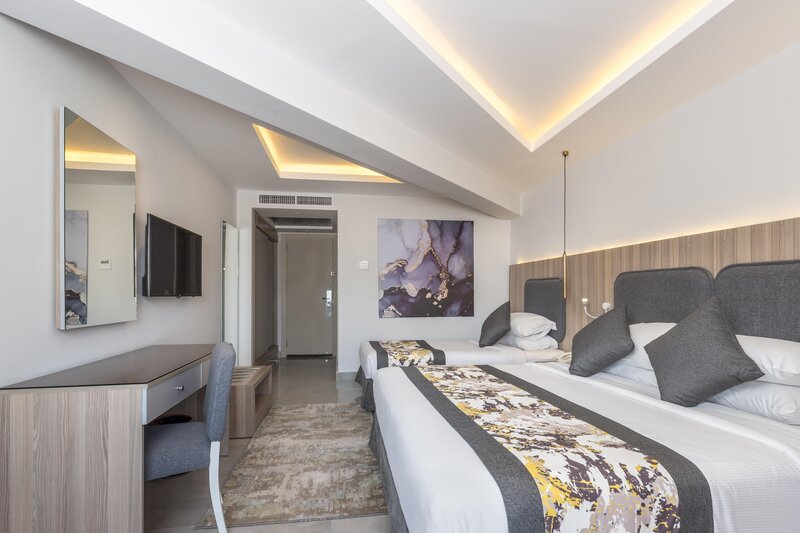 Long Beach Resort  93