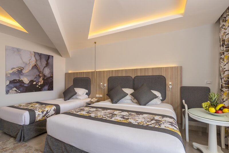 Long Beach Resort  94