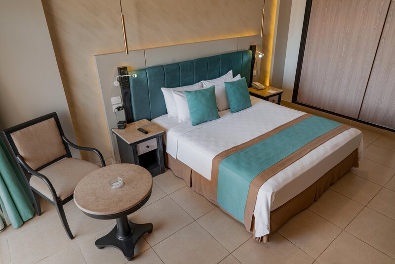 Long Beach Resort  98