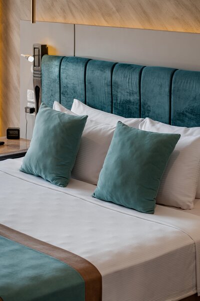 Long Beach Resort  100