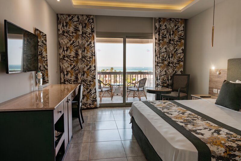 Long Beach Resort  106