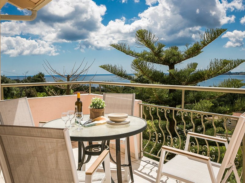 Panorama Fanari Studios & Apartments 4