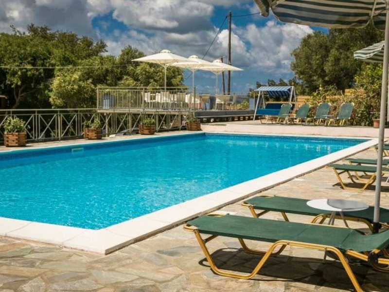 Panorama Fanari Studios & Apartments 12