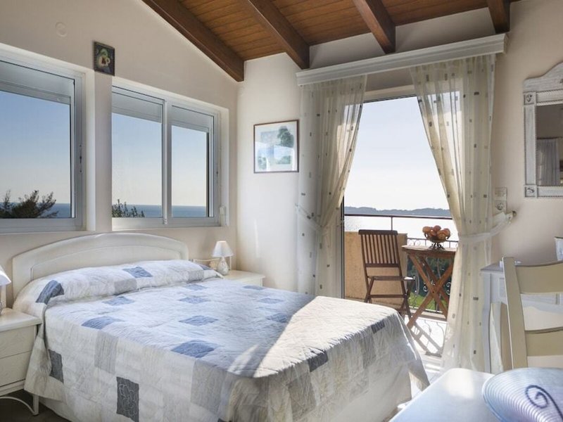 Panorama Fanari Studios & Apartments 36