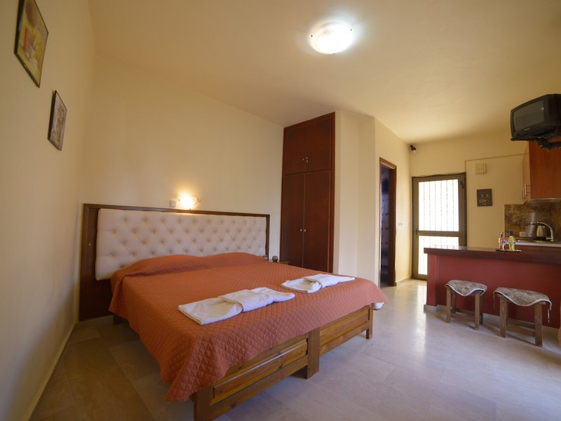 Toulas Apartments 23