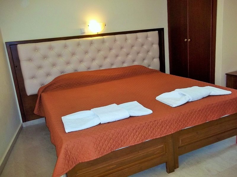 Toulas Apartments 28