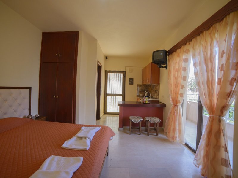 Toulas Apartments 31