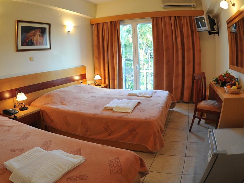 CNic Hellinis Hotel 24