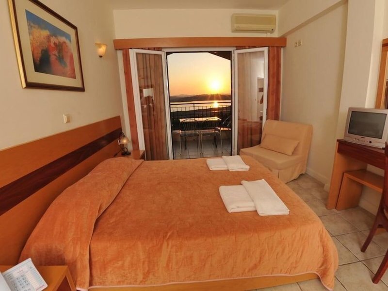 CNic Hellinis Hotel 33