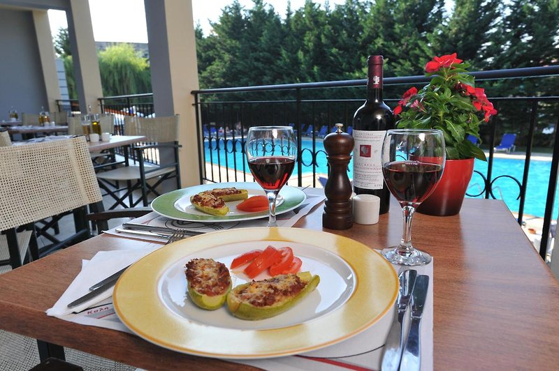 CNic Hellinis Hotel 4