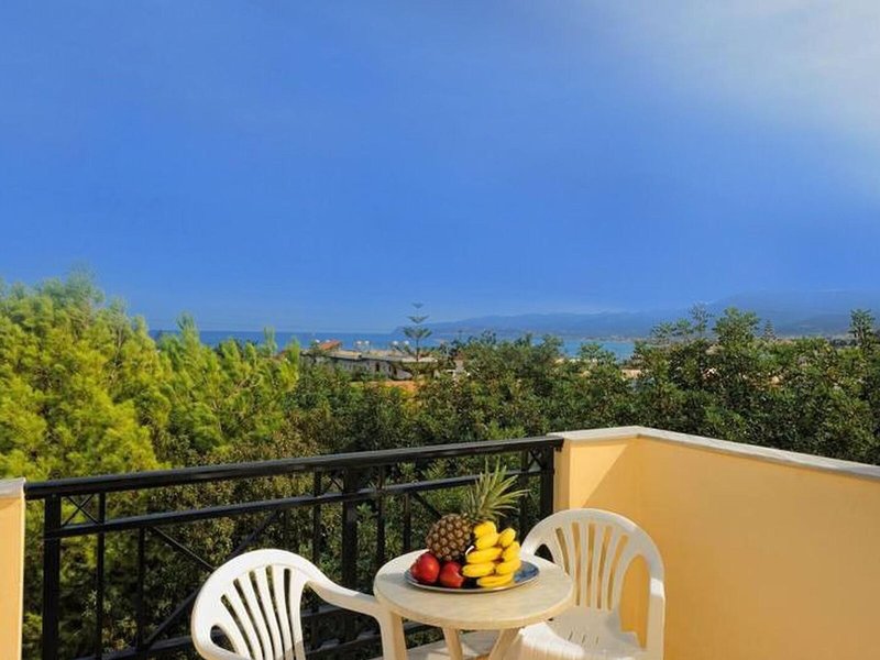 Maria Lambis Apartments 5