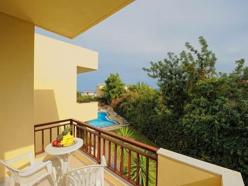 Maria Lambis Apartments 22