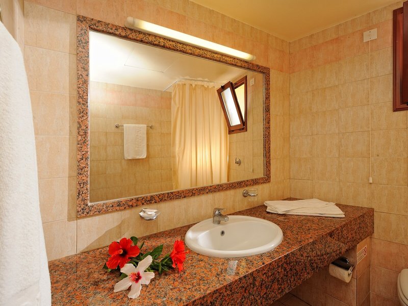 Maria Lambis Apartments 23