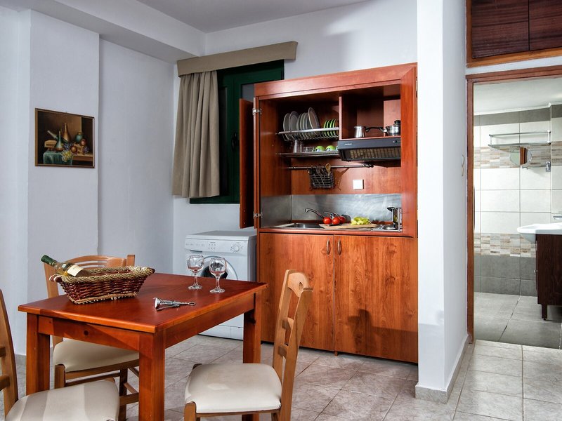 Erofili Apartments 6