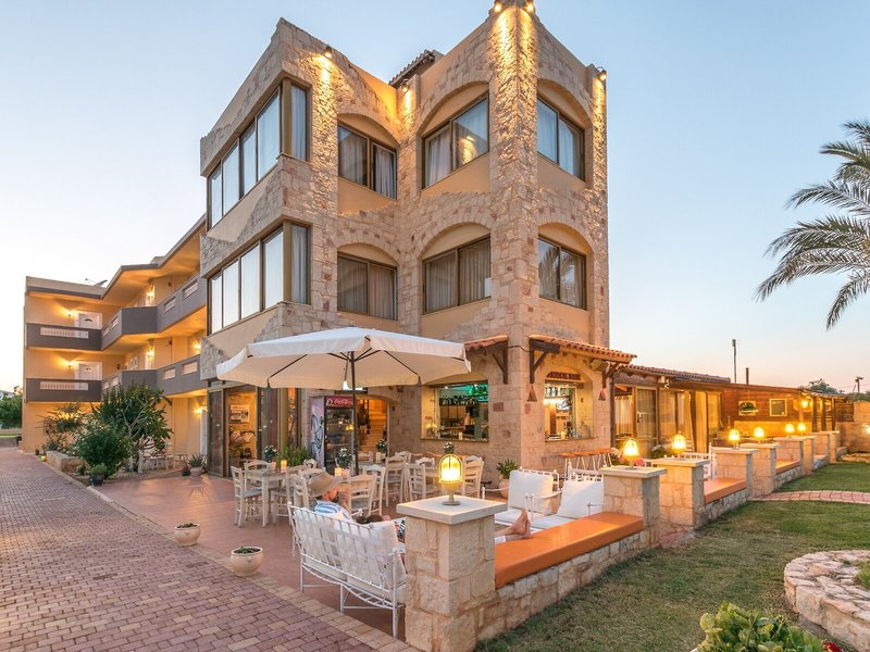 Danelis Studios & Apartments 2