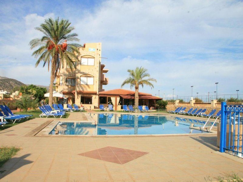 Danelis Studios & Apartments 12