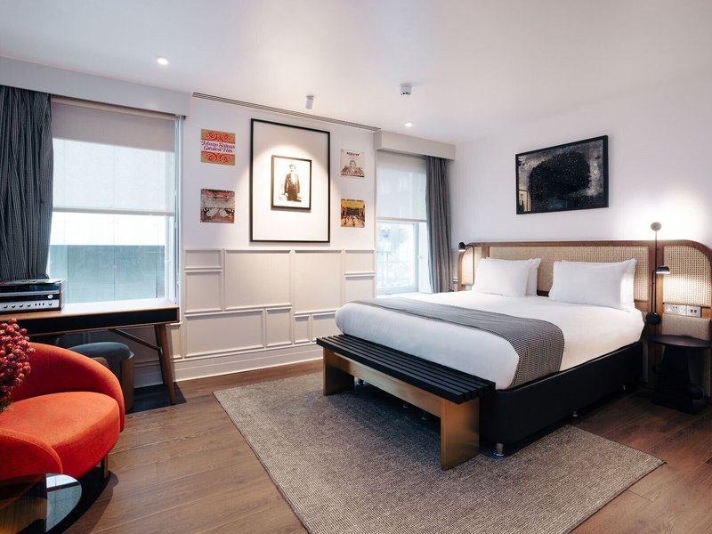 Leicester House 8