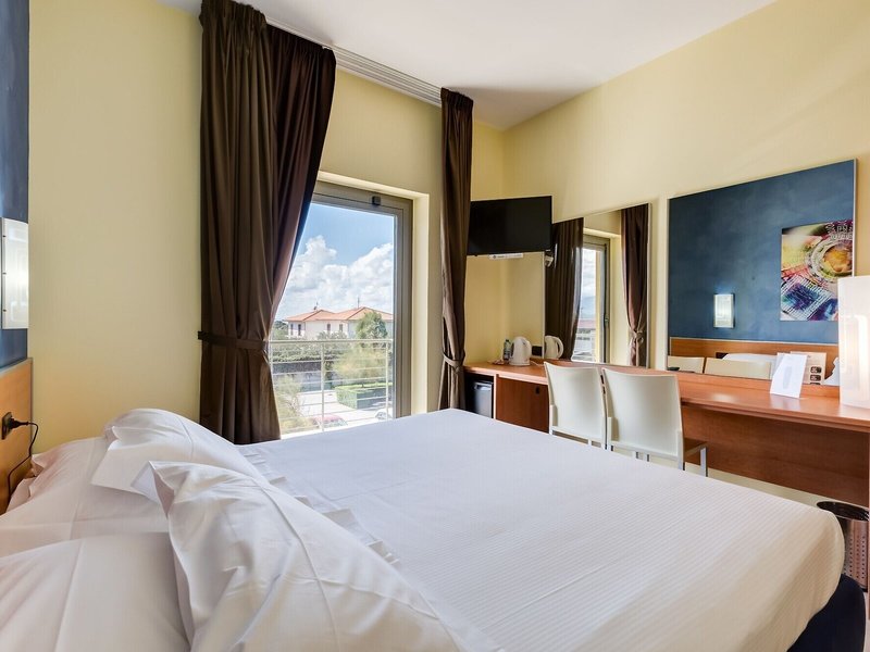 Best Western Hotel Class 12