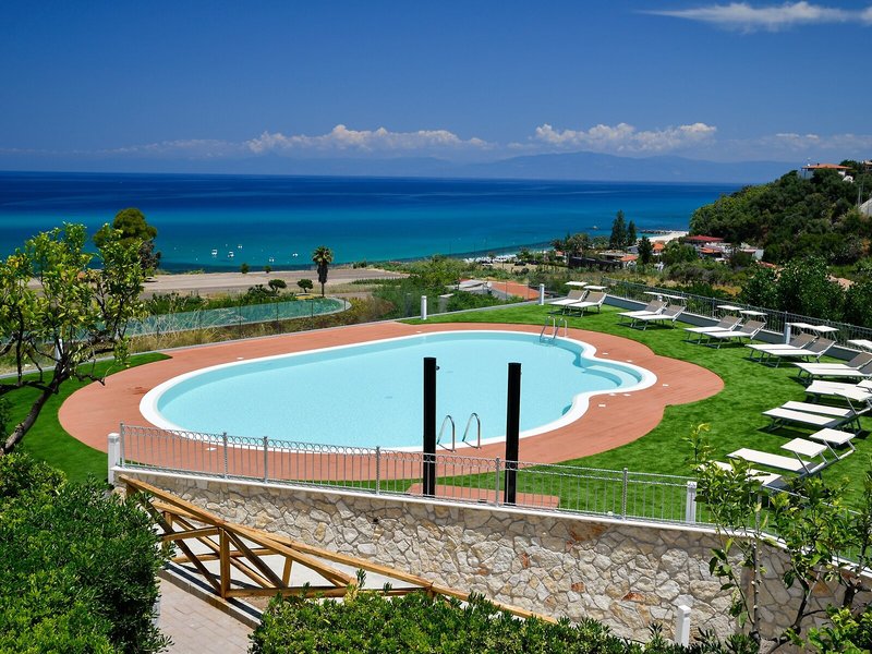 New Paradise Residence Hotel 10