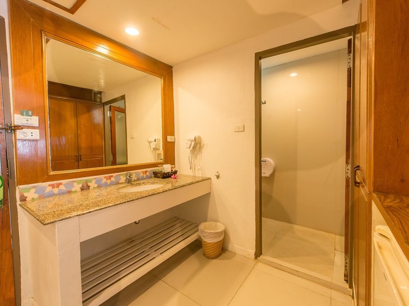 The Viridian Resort 44