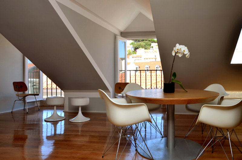 Brown’s Downtown Hotel 8