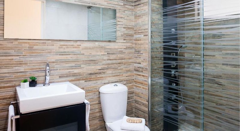 Feelathome Poblenou Beach Apartments
