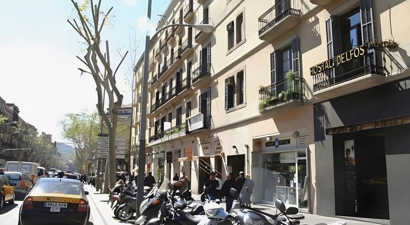Hostal Delfos 3