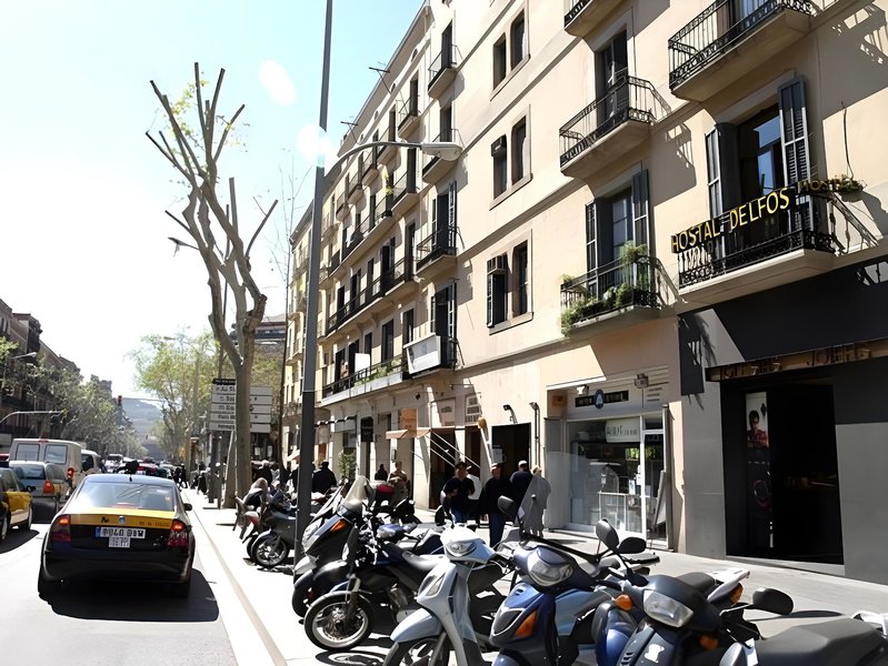 Hostal Delfos 5