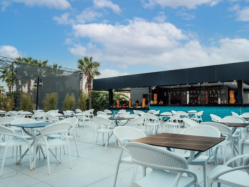 Grand Uysal Beach Hotel 9