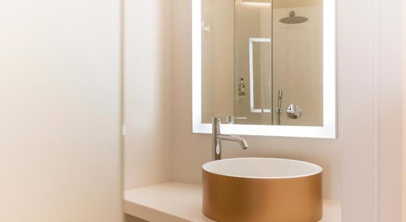Fonda Llabres 3 - Bathroom Example