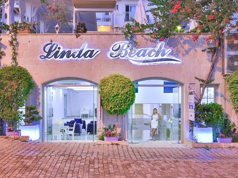 Linda Beach 35