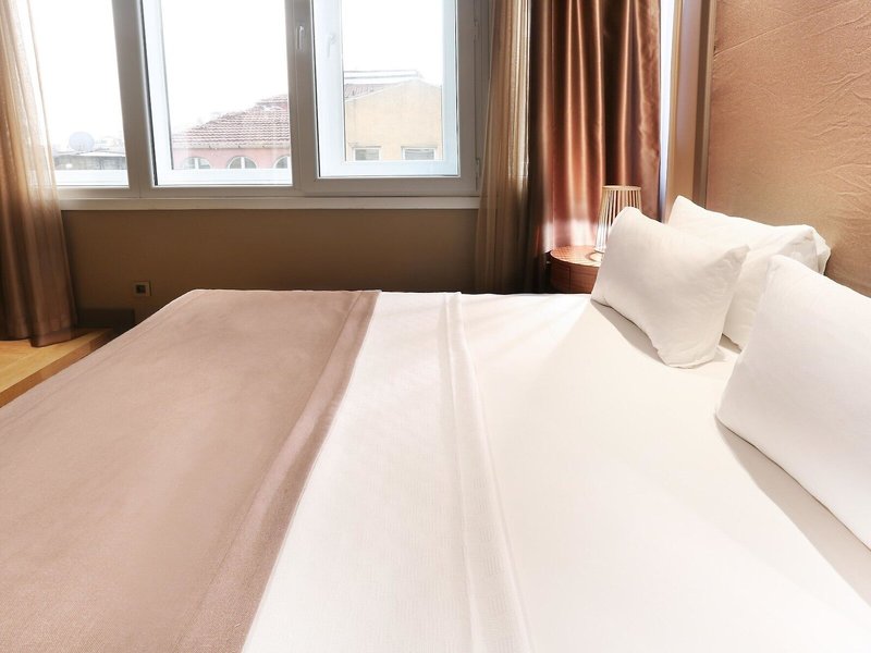 Taksim Premium Hotel 19