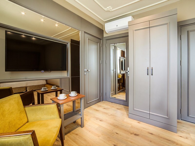Taksim Premium Hotel 21