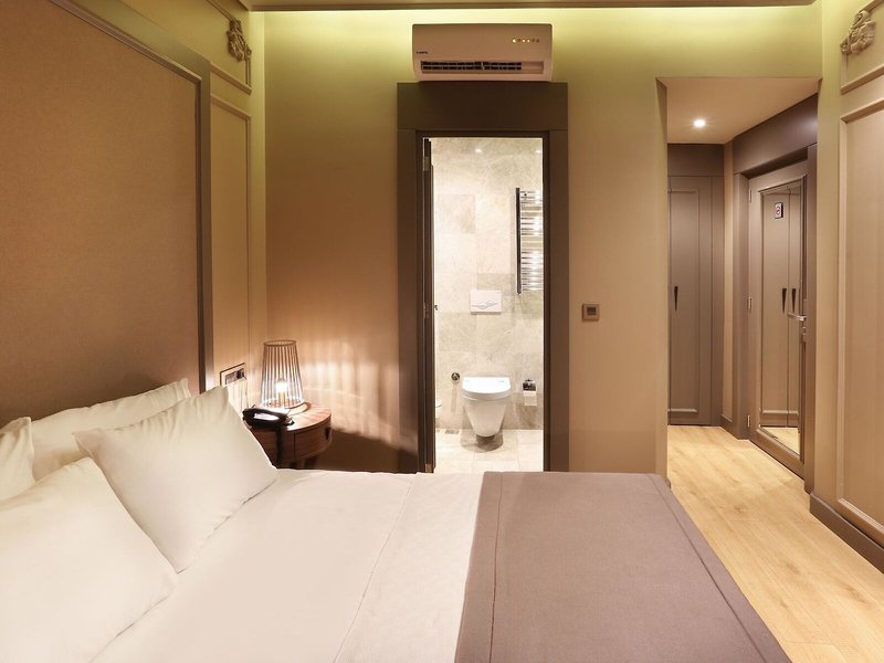 Taksim Premium Hotel 28