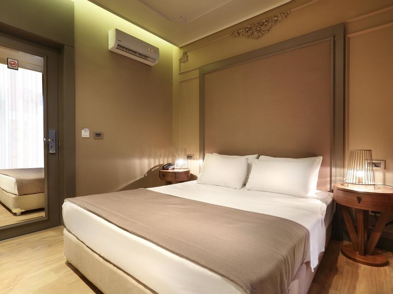 Taksim Premium Hotel 33