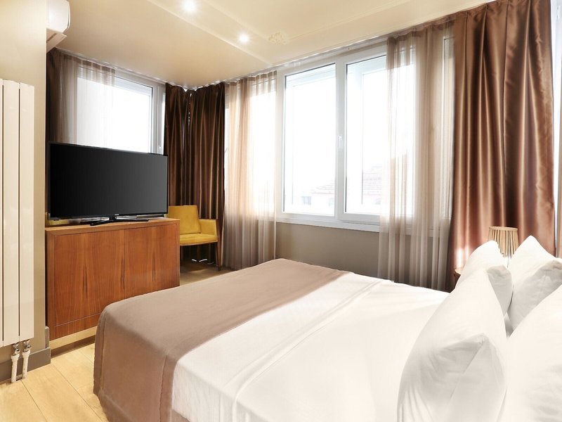 Taksim Premium Hotel 34