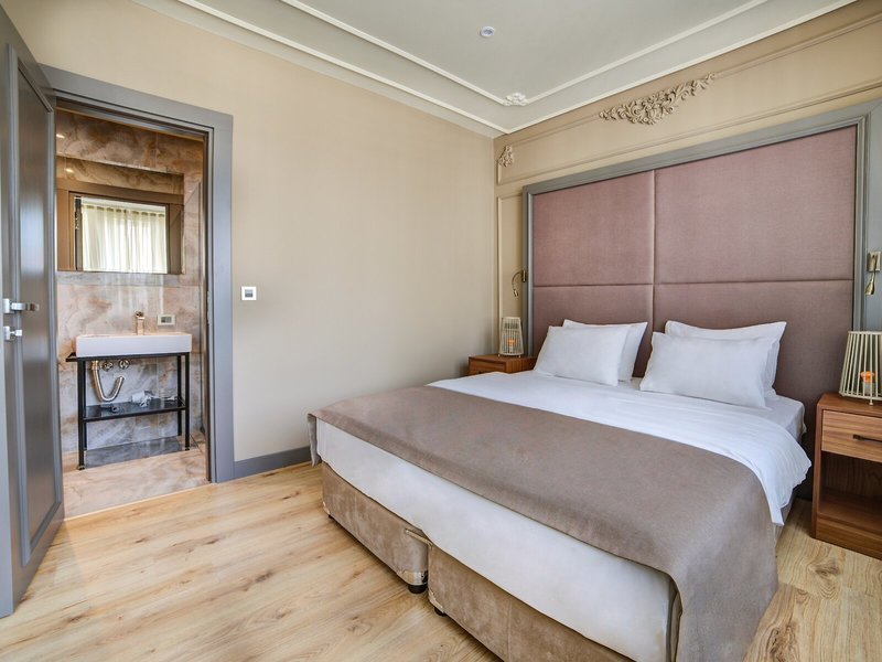 Taksim Premium Hotel 40