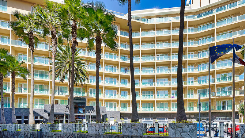 Bull Hotel Reina Isabel & Spa 1