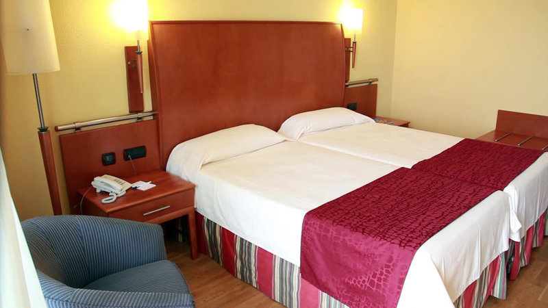 Bull Hotel Reina Isabel & Spa 3