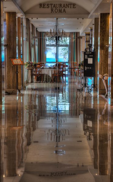 Bull Hotel Reina Isabel & Spa 11