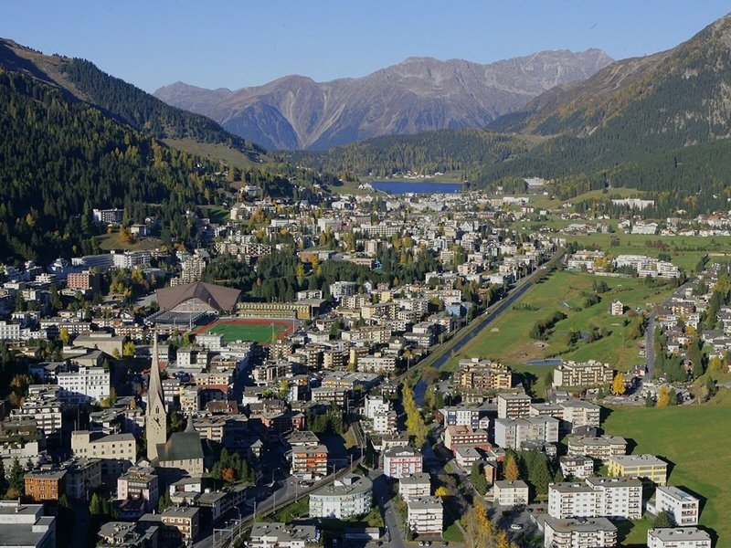 Kongress Hotel Davos 8